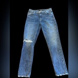 Hudson Lana Mid-Rise Distressed Slim Boyfriend Jeans, size 28